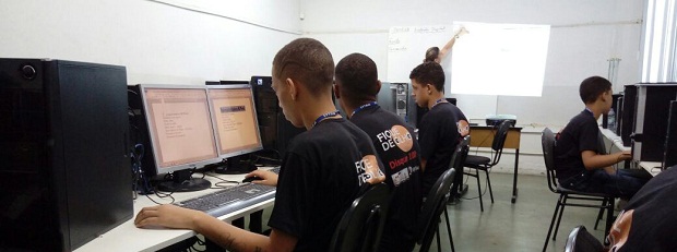  Legenda: Os adolescentes terão uma carga horária de 20h semanais, sendo 4h de aula, toda sexta-feira. Foto: Divulgação/Sesp
